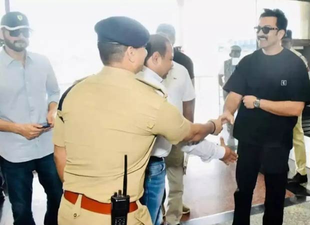 Prithviraj Sukumaran and Mahesh Babu spotted together: Is the collaboration with SS Rajamouli confirmed? Prithviraj Sukumaran and Mahesh Babu spotted together: Is the collaboration with SS Rajamouli confirmed?