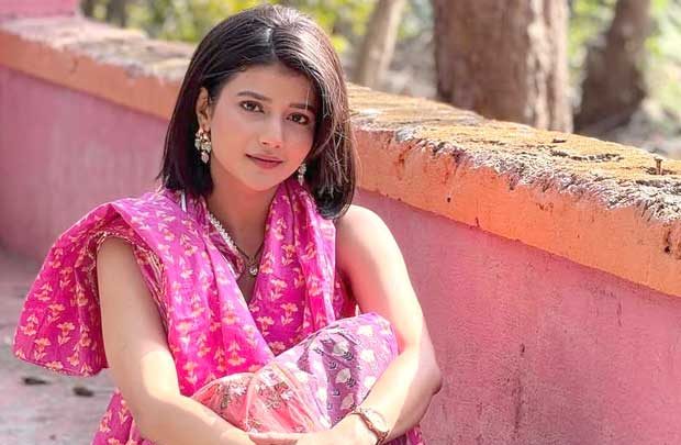 Samridhii Shukla suffers minor burn injury while shooting for Yeh Rishta Kya Kehlata Hai