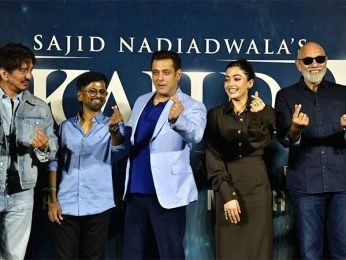Sikandar trailer launch: Salman Khan-Rashmika Mandanna’s Korean heart pose wins hearts; Salman says “She reminds me a lot of me! I mean younger me” Sikandar trailer launch: Salman Khan-Rashmika Mandanna’s Korean heart pose wins hearts; Salman says “She reminds me a lot of me! I mean younger me”