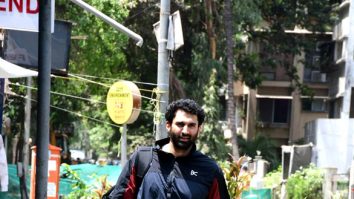 Photos: Aditya Roy Kapur snapped outside a gym in Bandra
