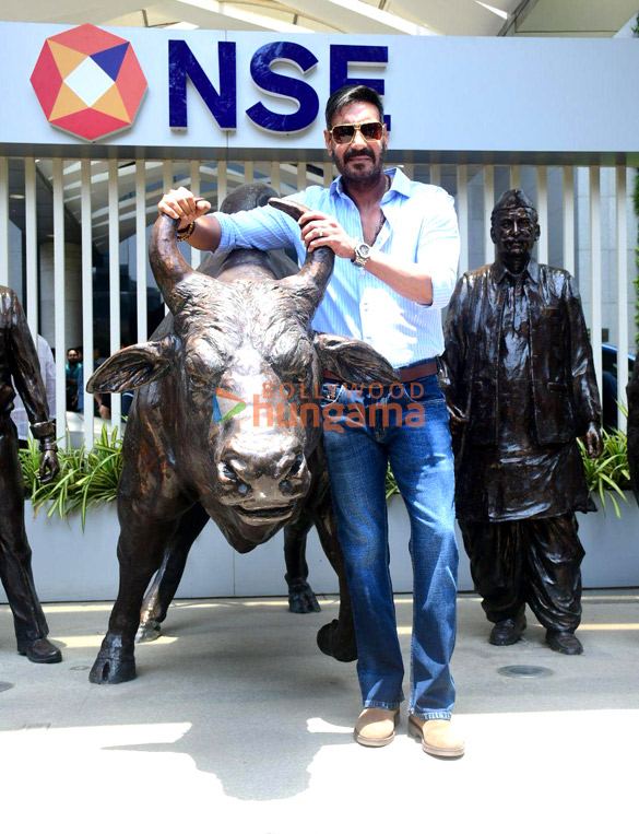 photos ajay devgn bhushan kumar and others attend grand akshaya tritiya bell ringing ceremony at nse ahead of raid 2 release 1