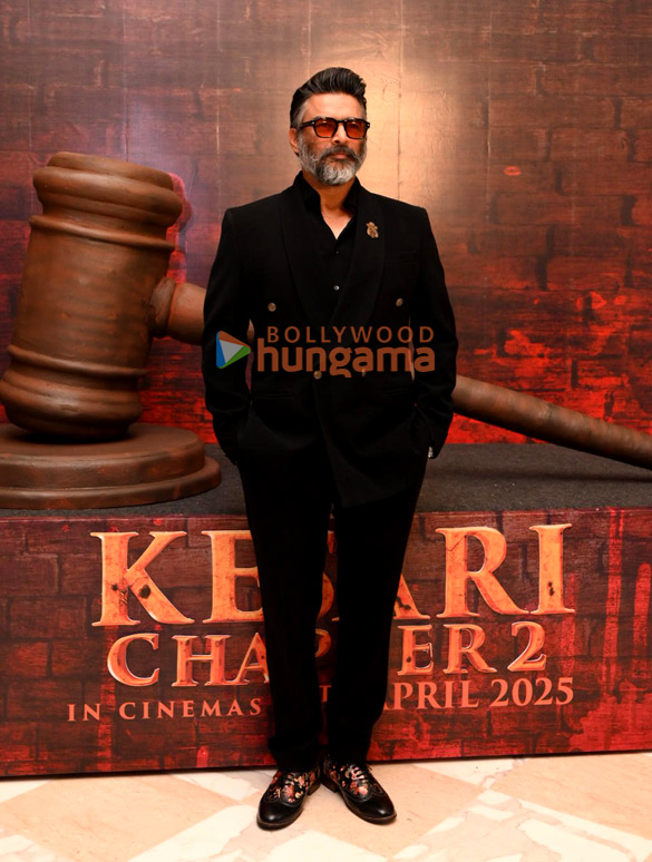 photos akshay kumar ananya panday and r madhavan snapped at kesari 2 trailer launch in delhi 4