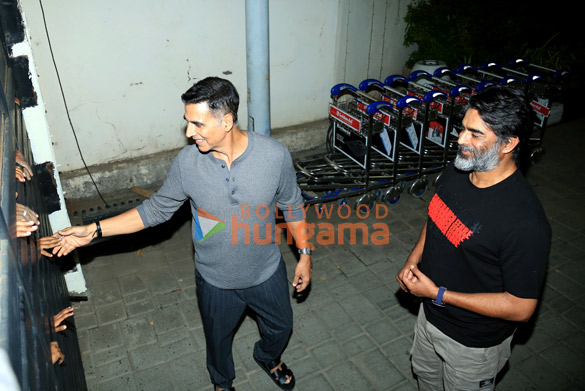 photos akshay kumar and r madhavan snapped at kalina airport 1