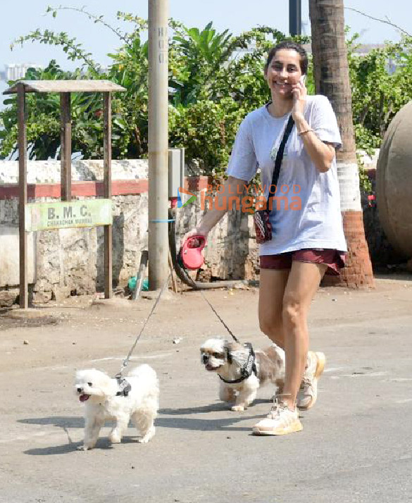 Photos: Anusha Dandekar snapped in Bandra Photos: Anusha Dandekar snapped in Bandra