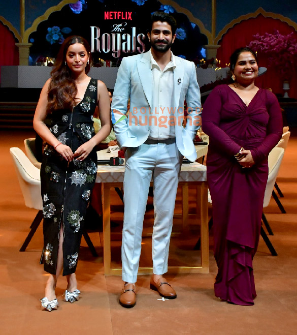 photos ishaan khatter bhumi pednekar sakshi tanwar and others grace the trailer launch of the royals 7