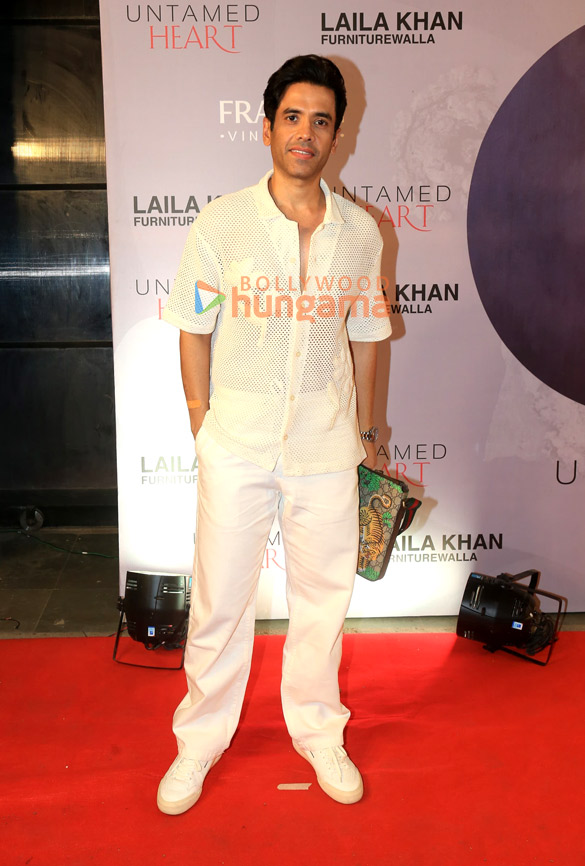 photos kajol alaya f raveena tandon and others attend laila khan furniturewallas art exhibition untamed heart 20