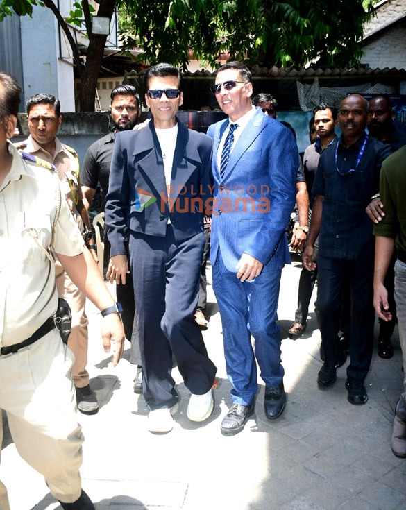 Photos: Karan Johar, Akshay Kumar and Ananya Panday host a press conference as a part of Kesari: Chapter 2 promotions