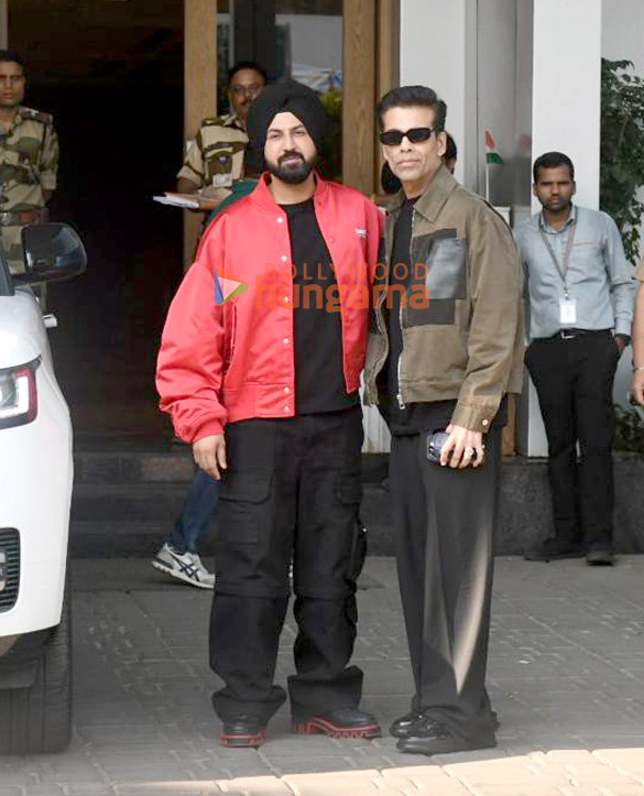 photos karan johar and gippy grewal snapped at kalina airport 4