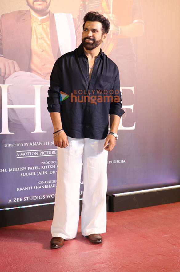 photos rajkummar rao patralekha aahana kumra and others grace the premiere of phule 5