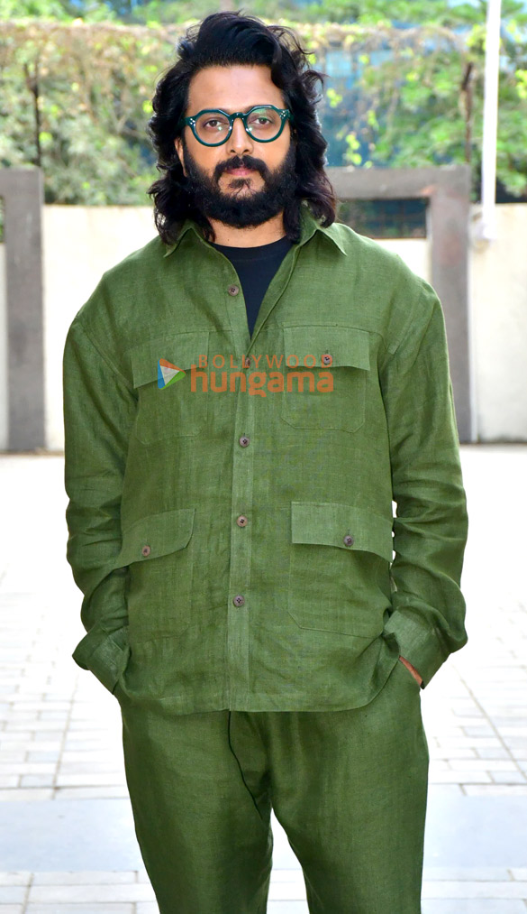 photos riteish deshmukh and rajkumar gupta snapped during raid 2 promotions 4