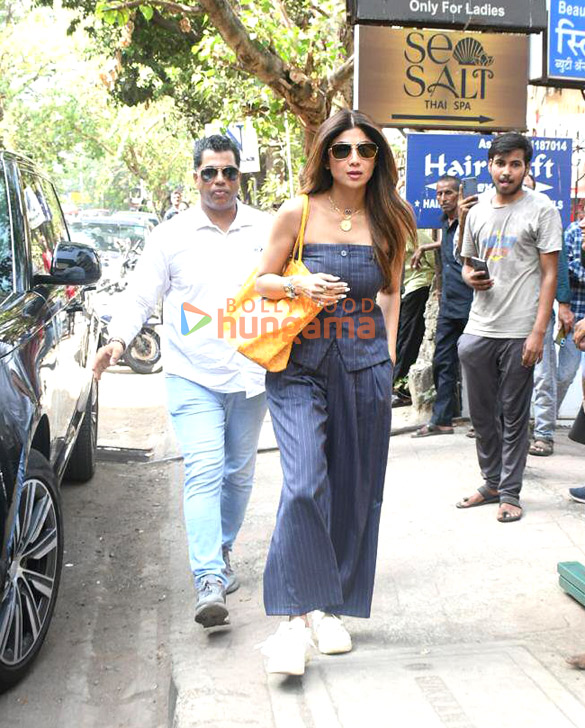 photos shilpa shetty snapped in bandra 6