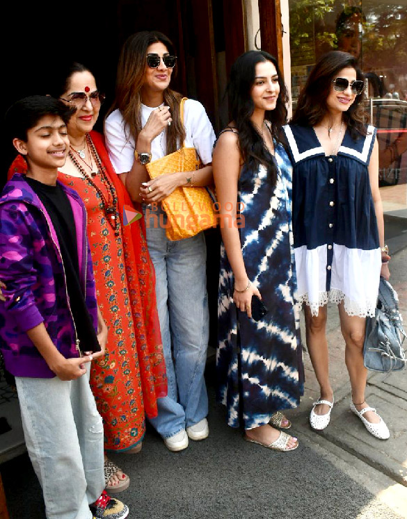 Photos: Shilpa Shetty snapped with family at Bastian in Bandra