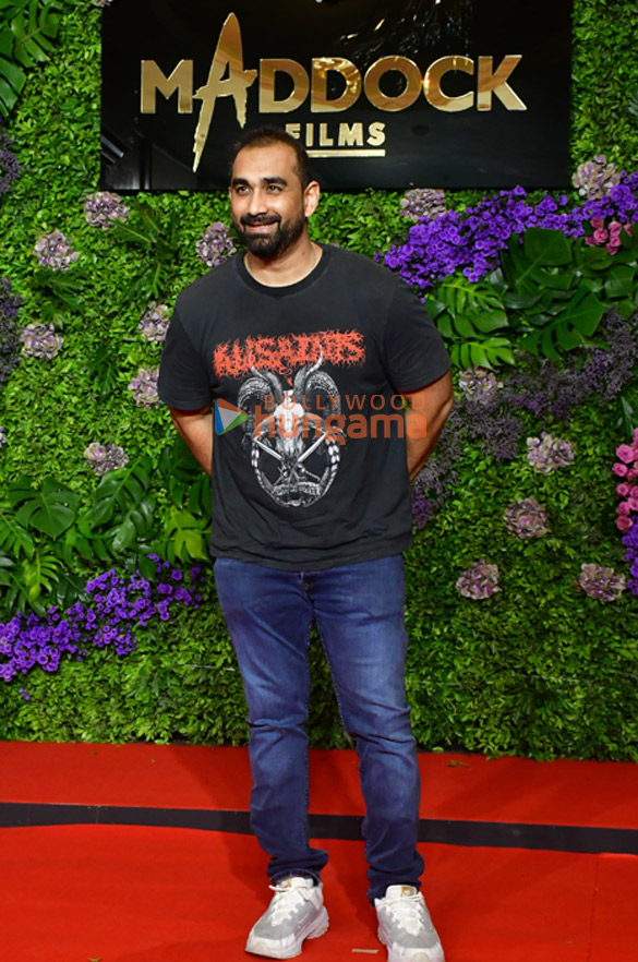 photos shraddha kapoor vicky kaushal kriti sanon tiger shroff and others attend the grand celebration of maddock films remarkab 27