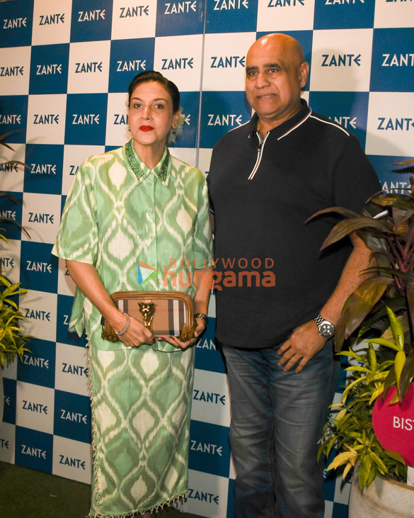 photos sonu nigam bhagyashree shilpa shetty kundra raj kundra shamita shetty and others were snapped at karan bawas baisakhi s 19