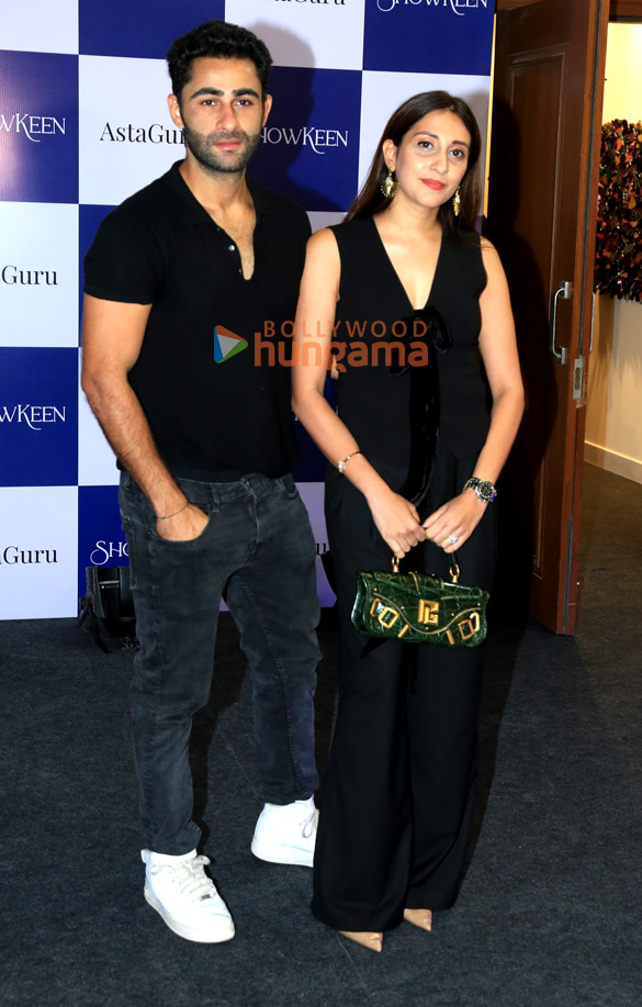 photos suhana khan gauri khan zoya akhtar shweta bachchan nanda and others were snapped at astaguru 19
