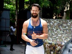 Photos: Tiger Shroff snapped outside a clinic in Bandra