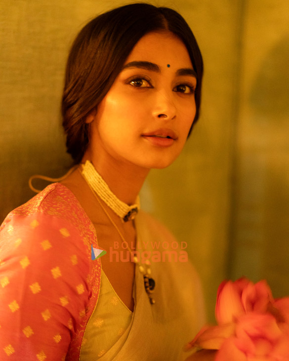 pooja hegde 4 120