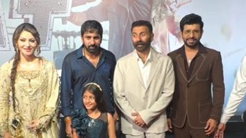 The cast of ‘Jaat’ is excited as they groove at screening