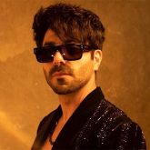 Aparshakti Khurana gets emotional during first live performance of ‘First Sight Wala Love’ with enthusiastic audience