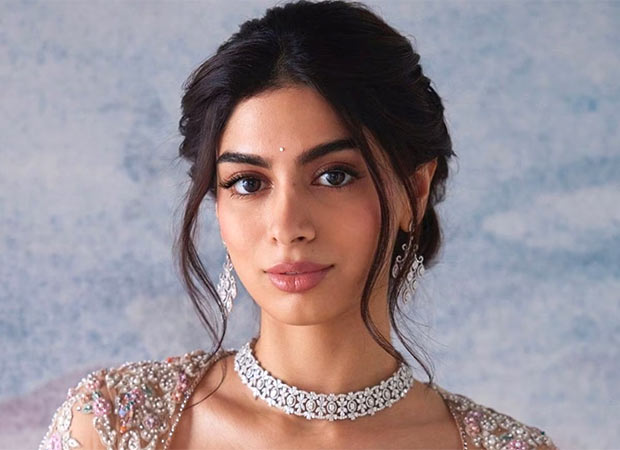 Khushi Kapoor opens up on facing negative reviews; says, “I don’t think there’s any point listening to it”