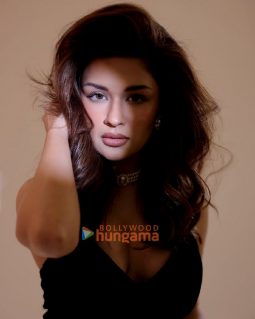 Celeb Photos Of Avneet Kaur