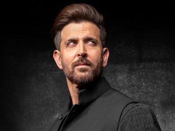 Hrithik Roshan wields a Japanese sword in War 2 LEAKED photo Hrithik Roshan wields a Japanese sword in War 2 LEAKED photo