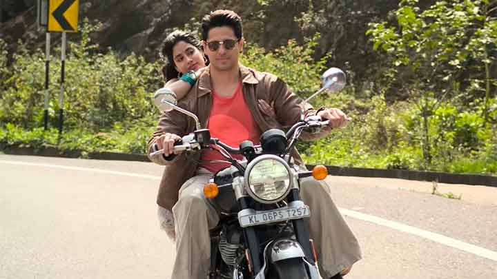 Param Sundari – First Look | Sidharth Malhotra | Janhvi Kapoor | Dinesh Vijan | Tushar Jalota Param Sundari – First Look | Sidharth Malhotra | Janhvi Kapoor | Dinesh Vijan | Tushar Jalota