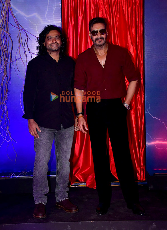 photos ajay devgn kajol kumar mangat pathak and others grace the trailer launch of maa 5