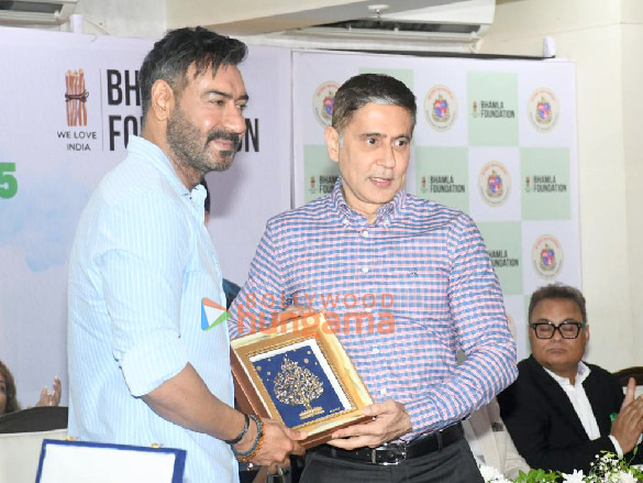 photos ajay devgn sharvari rohit shetty and others unveil the global campaign tik tik plastic 3 0 3