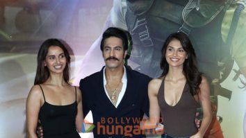 Photos: Thakur Anoop Singh, Mukesh Rishi and others grace the premiere of Romeo S3