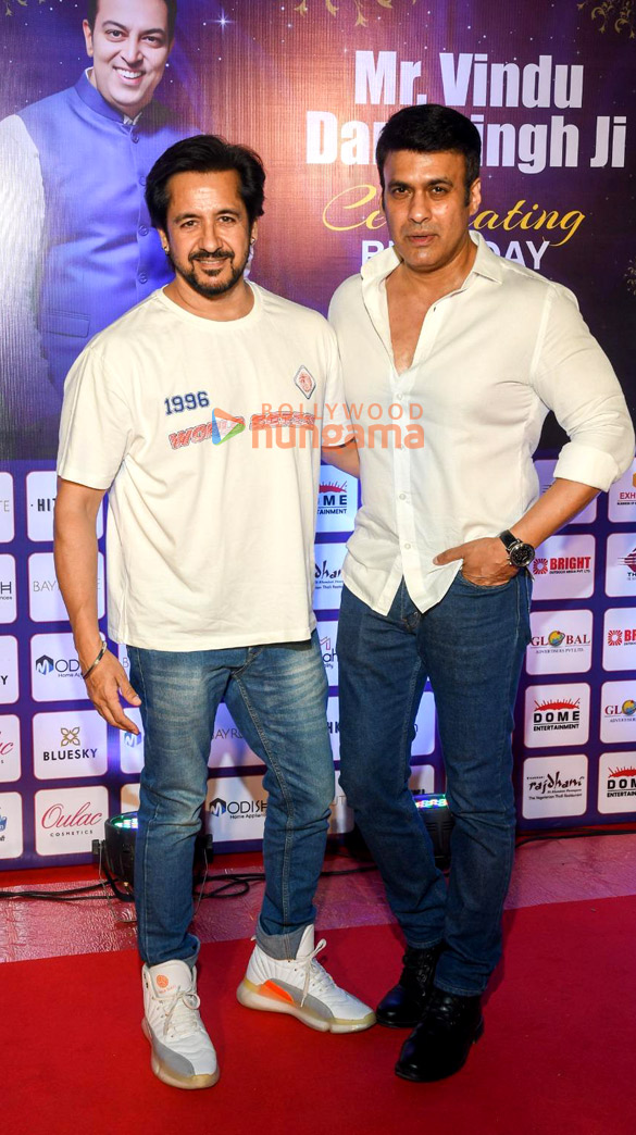 photos celebs grace vindu dara singhs birthday bash 1 7
