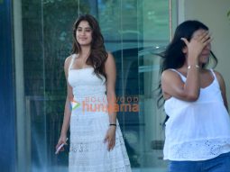 Photos: Janhvi Kapoor snapped in Andheri