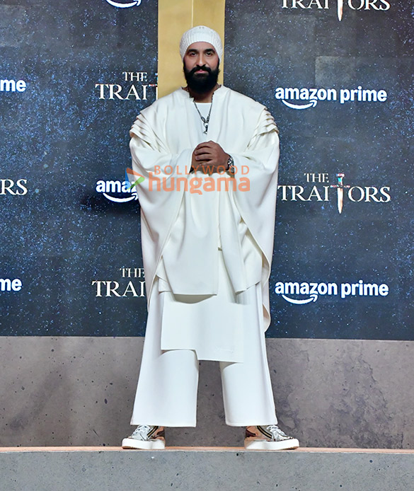 photos karan johar uorfi javed jannat zubair rahmani and others grace the trailer launch of the traitors 5