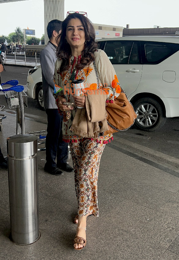 photos mrunal thakur raveena tandon arjun kapoor and others snapped at the airport 2