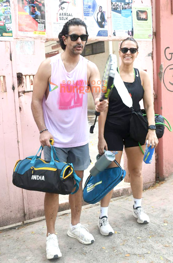 Photos: Neha Dhupia and Angad Bedi snapped in Khar Photos: Neha Dhupia and Angad Bedi snapped in Khar