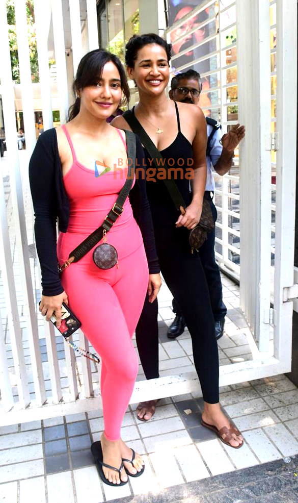 Photos: Neha Sharma and Aisha Sharma snapped outside a Pilates studio in Bandra Photos: Neha Sharma and Aisha Sharma snapped outside a Pilates studio in Bandra