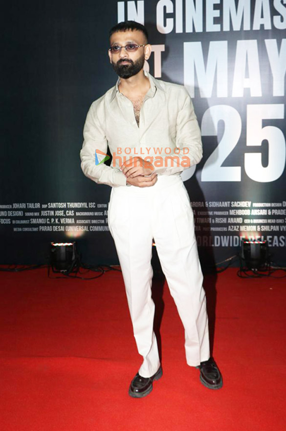 photos sanjay dutt palak tiwari sunny singh nijjar and others grace the premiere of the bhootnii 4