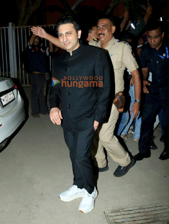 photos suhana khan karan johar kajal anand and adar poonawalla snapped in bandra 4