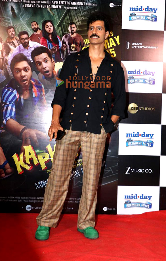 photos tusshar kapoor akanksha puri siddhi idnani and others grace the premiere of kapkapiii 3