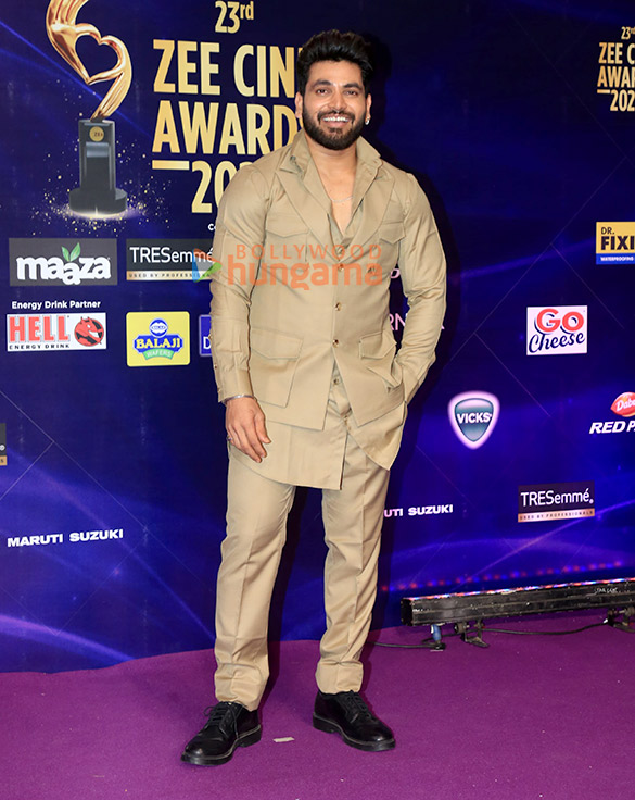 photos vikrant massey aparshakti khurana and others grace the zee cine awards 2025 15