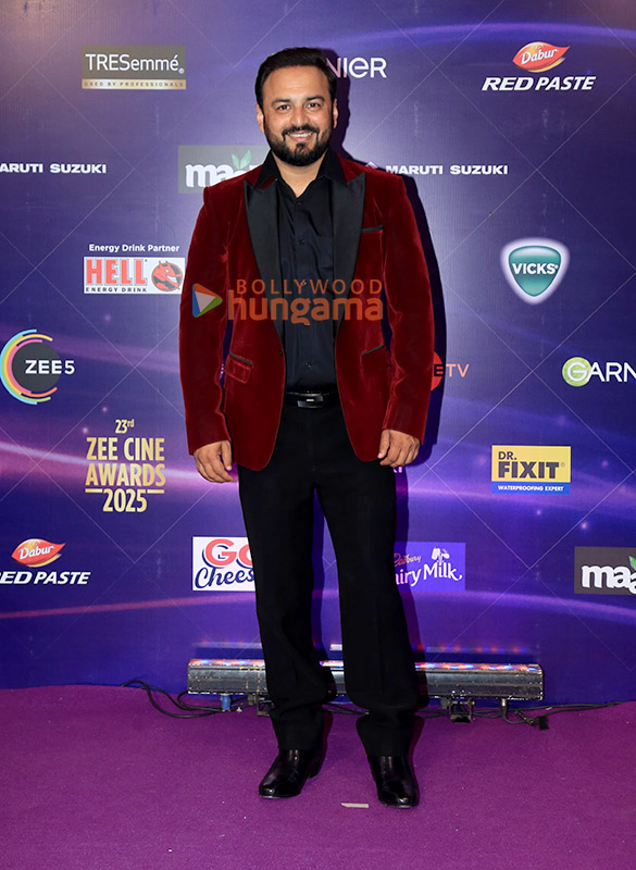 photos vikrant massey aparshakti khurana and others grace the zee cine awards 2025 42