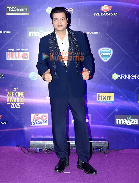 photos vikrant massey aparshakti khurana and others grace the zee cine awards 2025 7