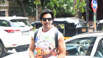 Photos: Zayed Khan snapped spending time with family in Bandra