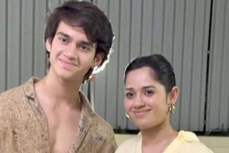 Jannat Zubair slays a casual look as she poses with brother