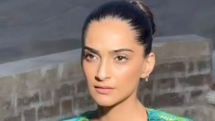 Sonam Kapoor being Sexy as ever!