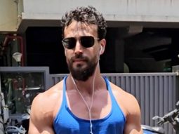 Those muscles! Tiger Shroff looks the hottest in this blue tee
