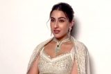 Sara Ali Khan winning hearts with her white lehenga look