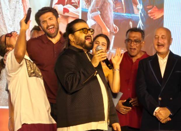 Metro…In Dino's 'Zamaana Lage' song launch: Bhushan Kumar, Anurag Basu, Pritam Chakraborty steal the show with their hilarious anecdotes, banter; music composer sets the stage on fire with LIVE performance