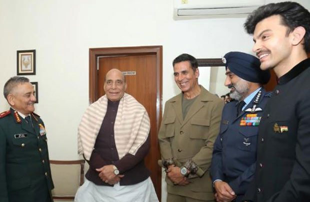 After Sky Force, Akshay Kumar and Veer Pahariya help AB Devayya’s family recover stolen Mahavir Chakra Medal