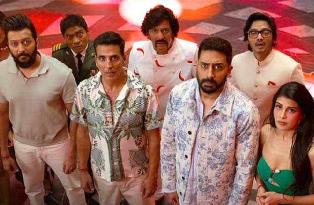 EXPLAINED: How exhibitors are dividing shows between the two versions of Housefull 5; insiders explain release strategy behind ONE-OF-A-KIND occurrence in cinema history
